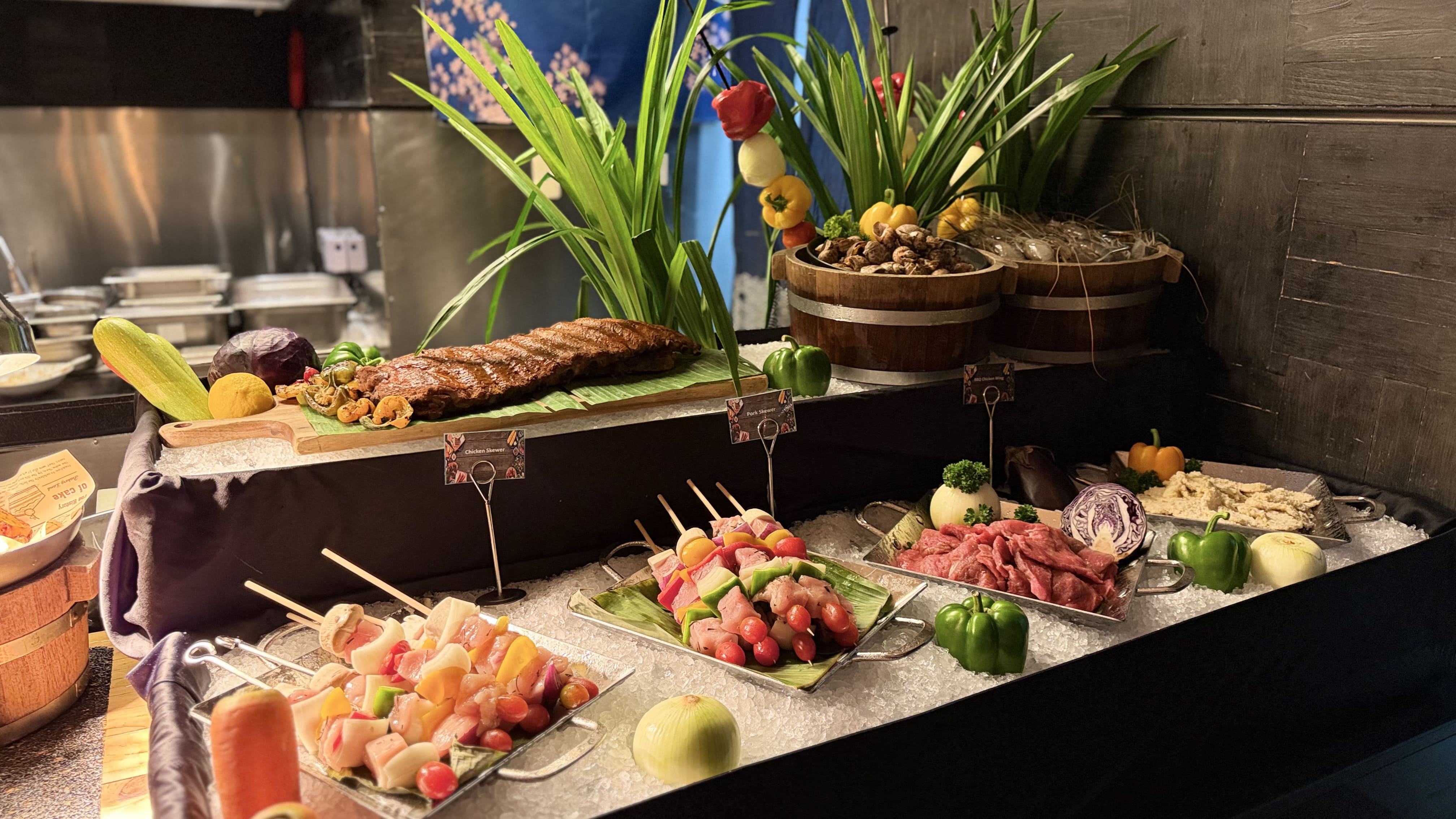 seafood-dinner-buffet_holiday-inn-bangkok-sukhumvit