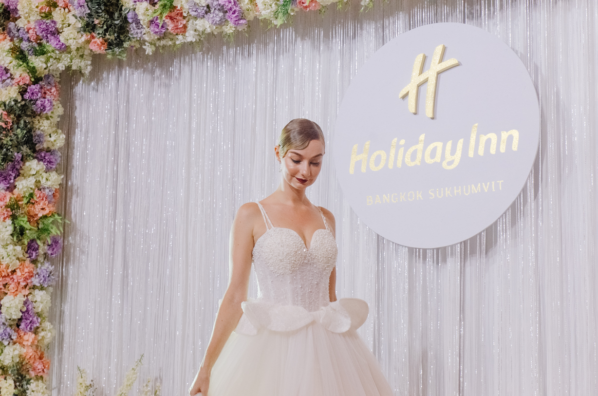 wedding-holiday-inn-bangkok-sukhumvit